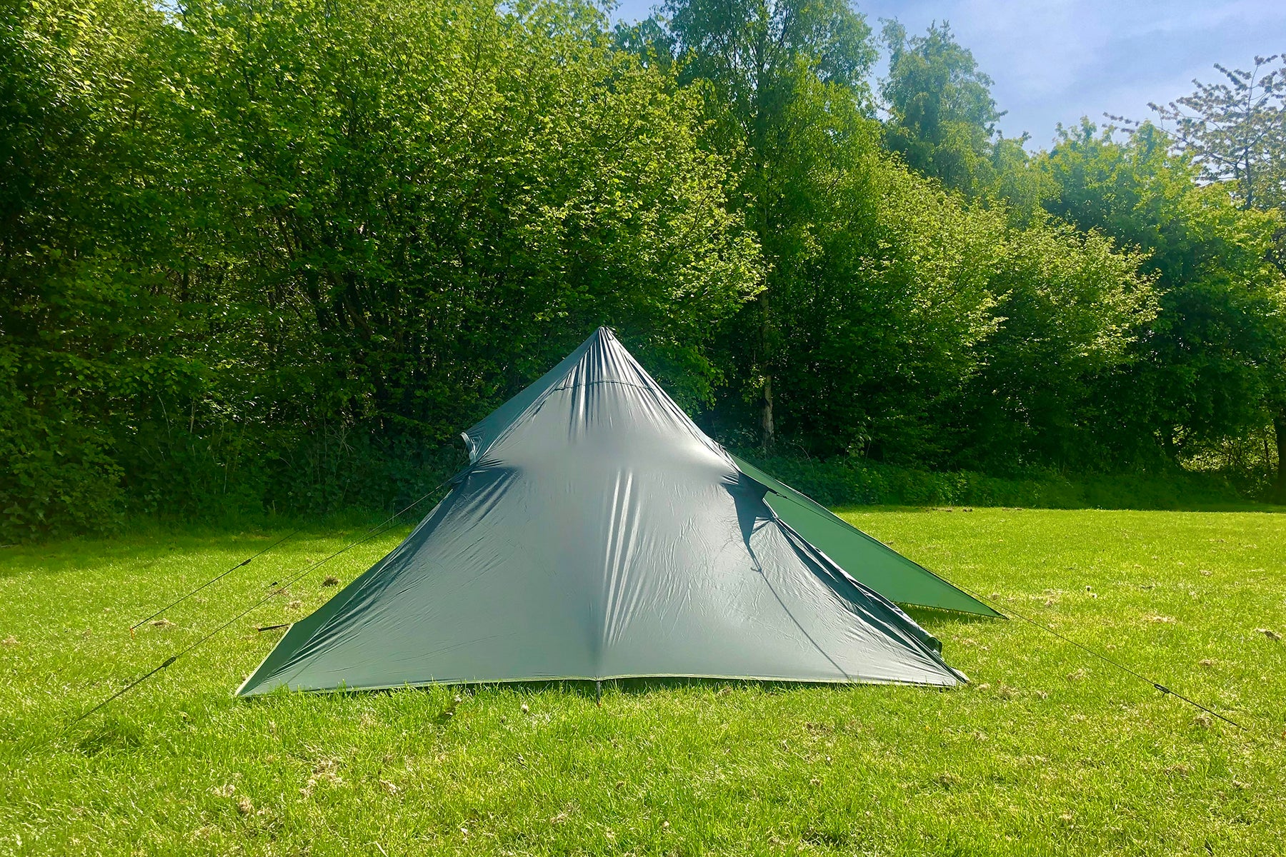 DD SuperLight Pyramid Tent (Can be used with the Pyramid Mesh Tent)